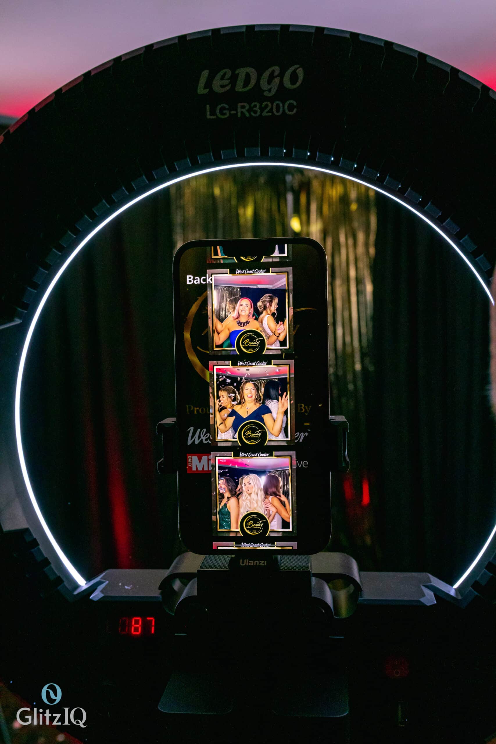 360 Photo Sharing Display