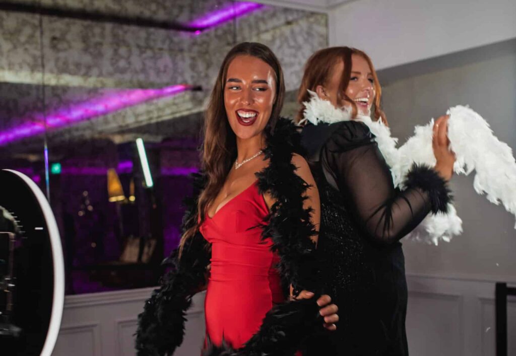 360 Wedding Guest Party Vertical